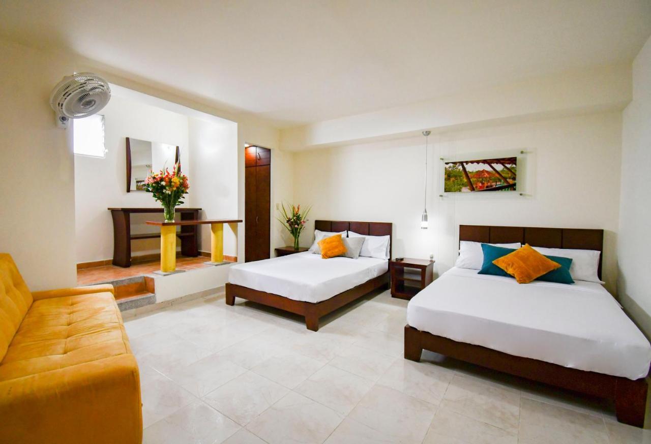 Hotel Monarca Armenia Esterno foto
